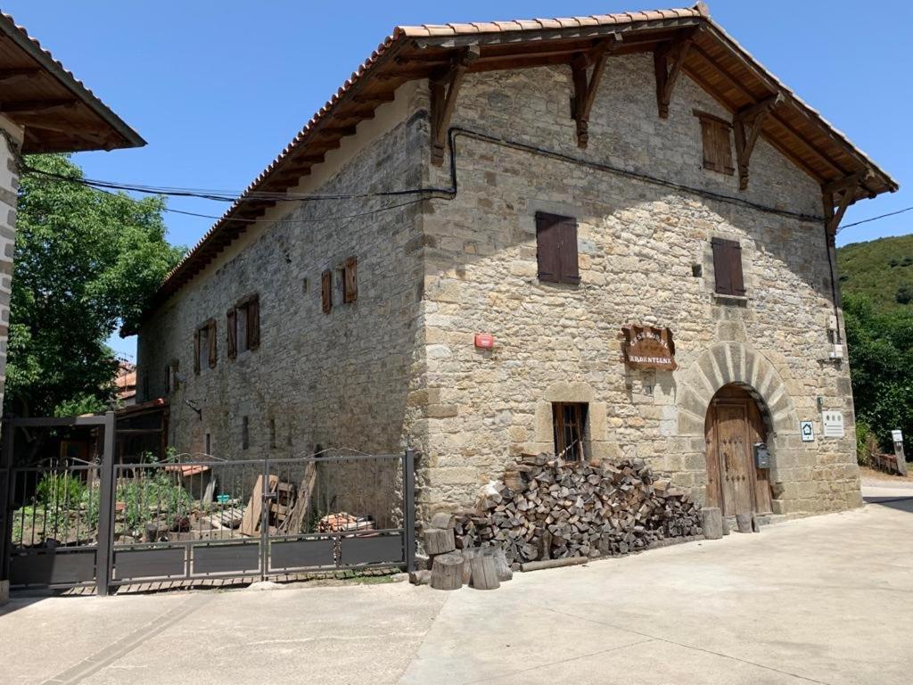 Casa Rural Ardantzena Ardaiz Luaran gambar
