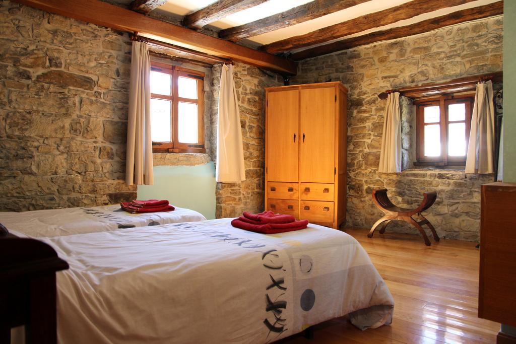 Casa Rural Ardantzena Ardaiz Bilik gambar